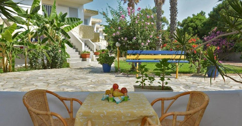 Fili Hotel Apartments Tigaki エクステリア 写真
