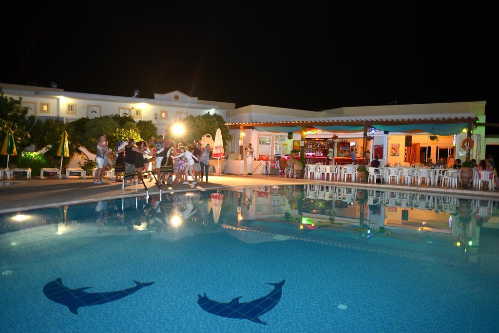 Fili Hotel Apartments Tigaki エクステリア 写真