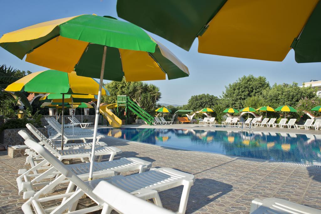Fili Hotel Apartments Tigaki エクステリア 写真