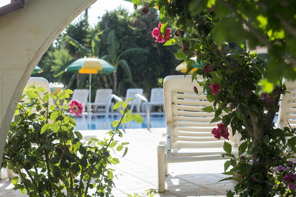 Fili Hotel Apartments Tigaki エクステリア 写真