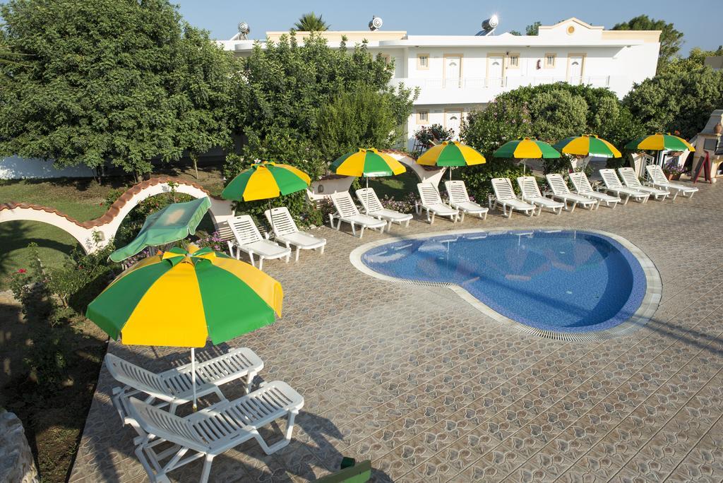 Fili Hotel Apartments Tigaki エクステリア 写真