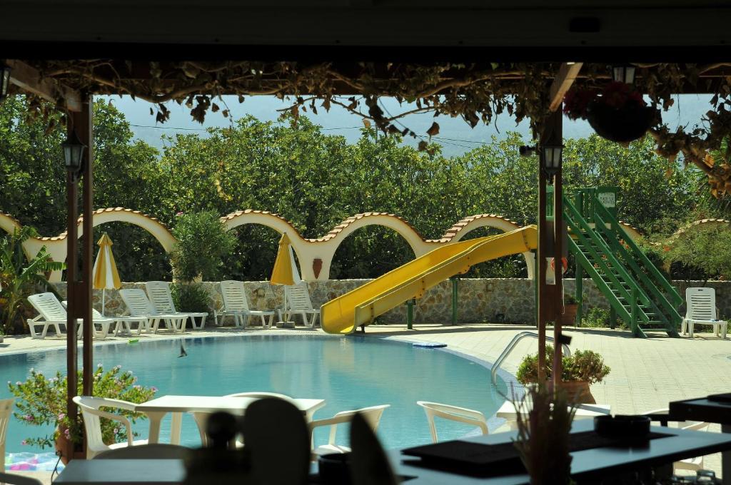 Fili Hotel Apartments Tigaki エクステリア 写真