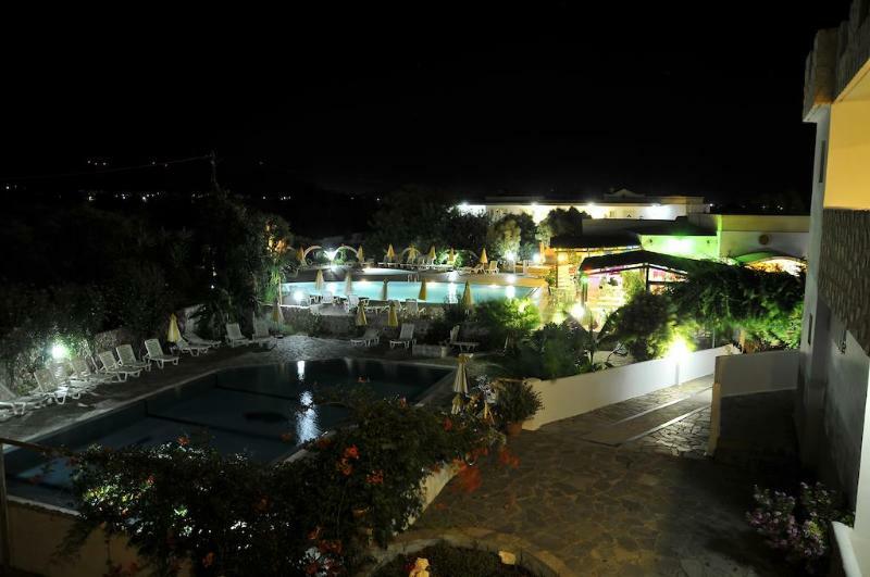 Fili Hotel Apartments Tigaki エクステリア 写真