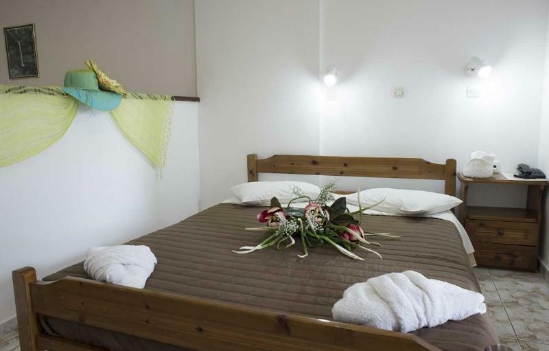 Fili Hotel Apartments Tigaki エクステリア 写真